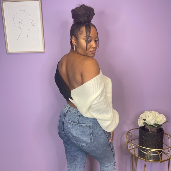 NEW Color Block Sweater - Picture 3 of 3